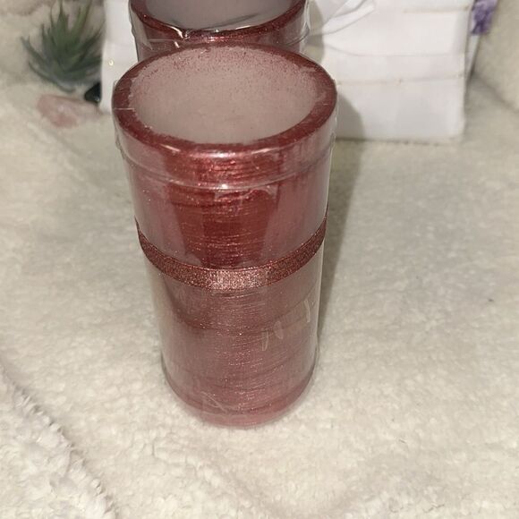 Mikasa set of 2 Christmas Holiday Red Half Glitter LED Wax Pillars - Picture 5 of 8